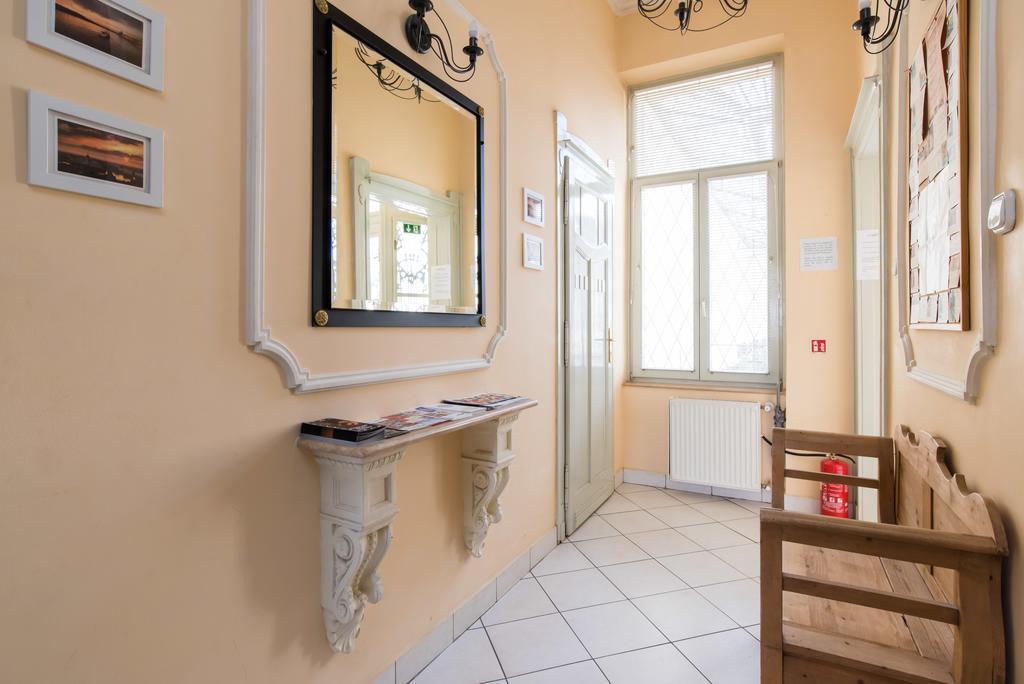 Downtown Oasis Hostel Budapest Kültér fotó